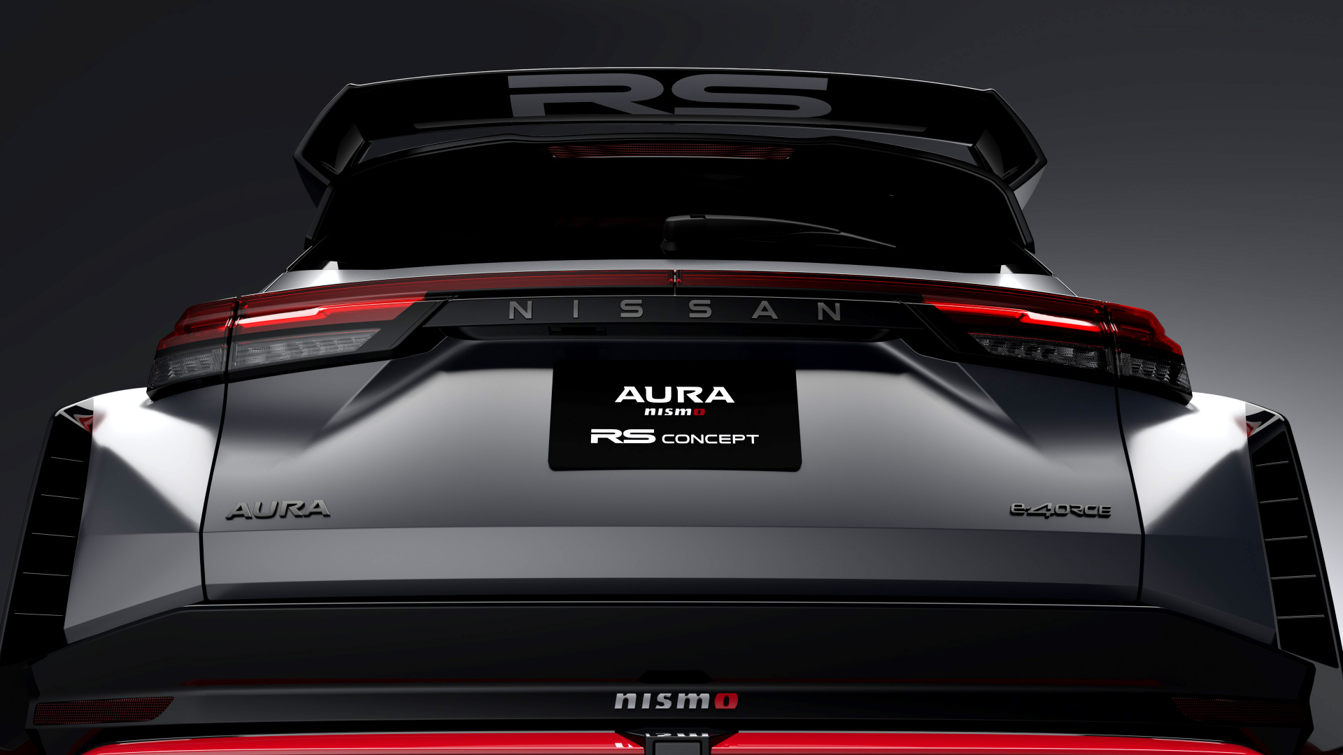 SMALL_260109-01_AURA_NISMO_RS_Studio 2